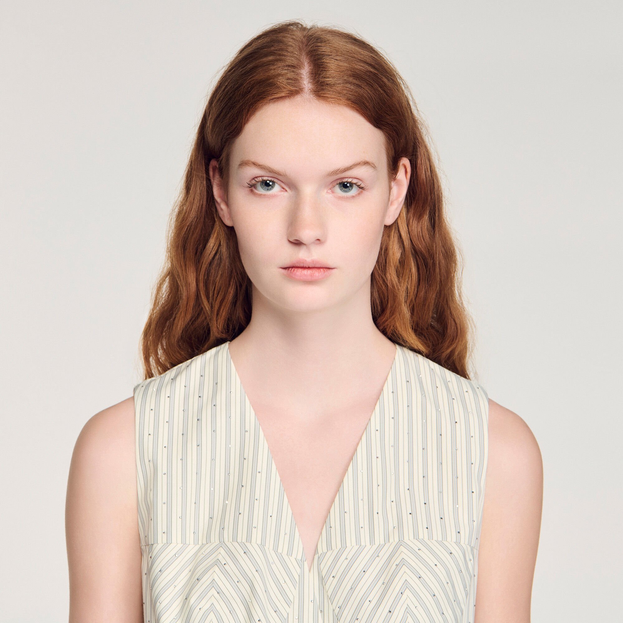 Top court strassé à rayures