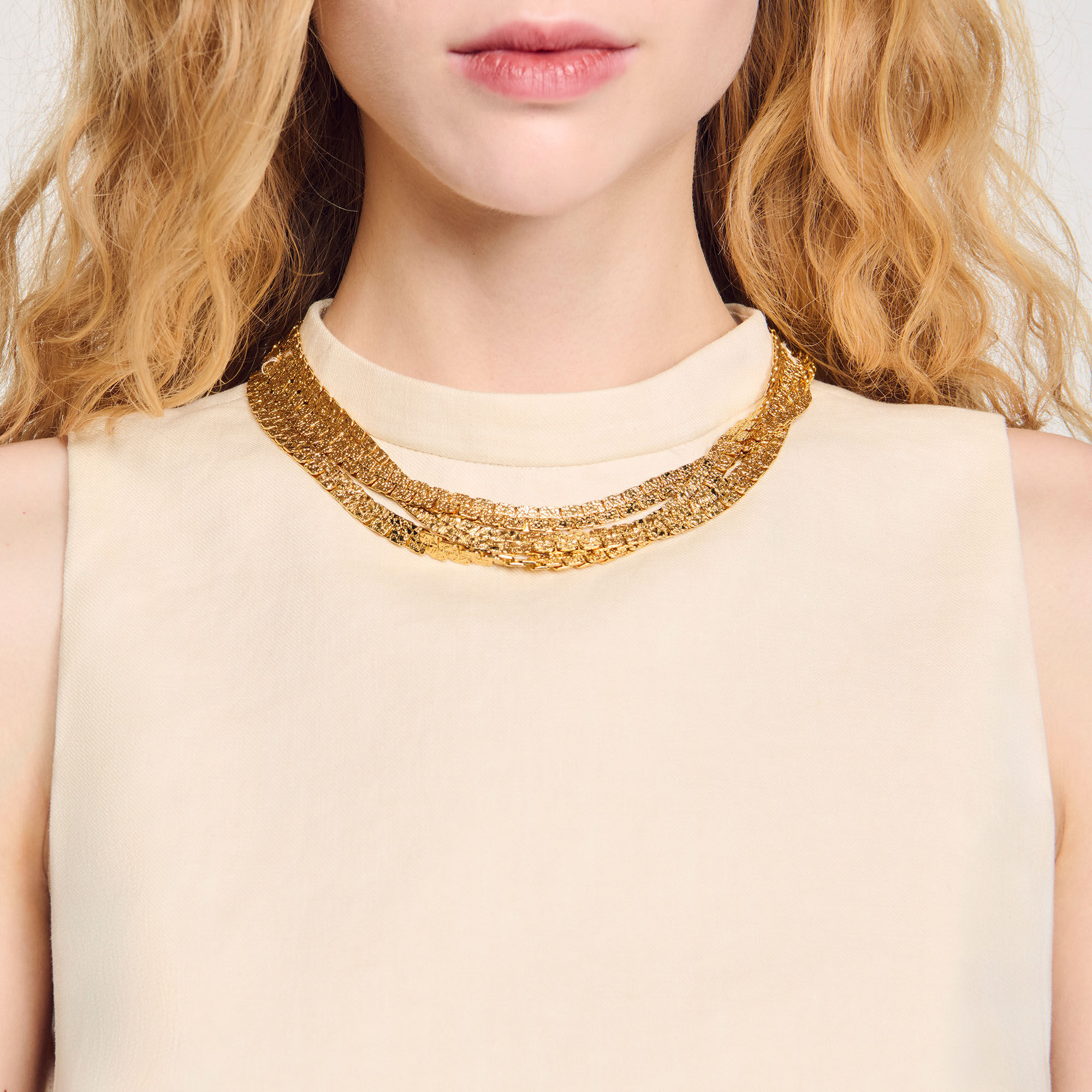 Top court en maille à collier 