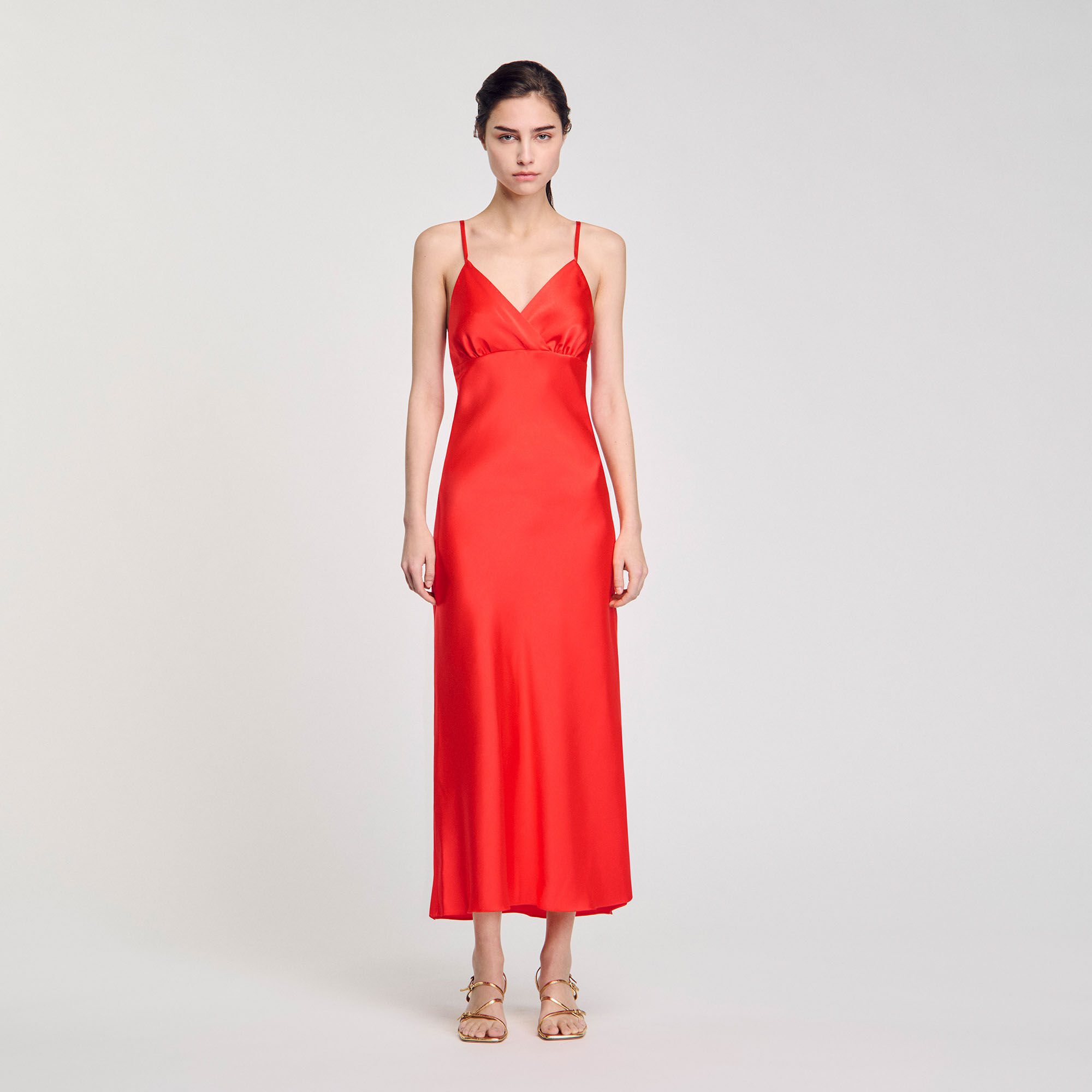 Robe fluide à bretelles