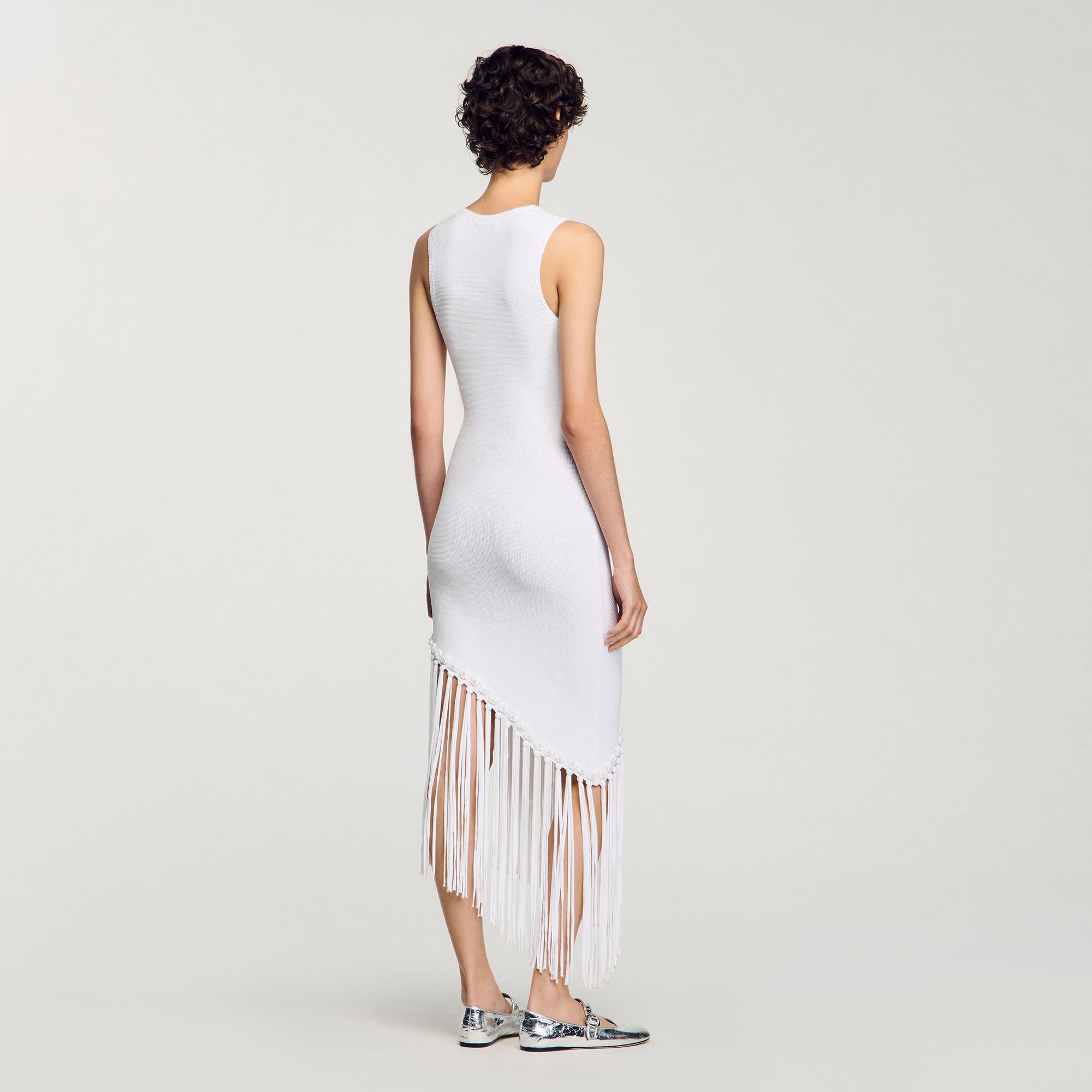 Robe longue frangée à détails crochetés