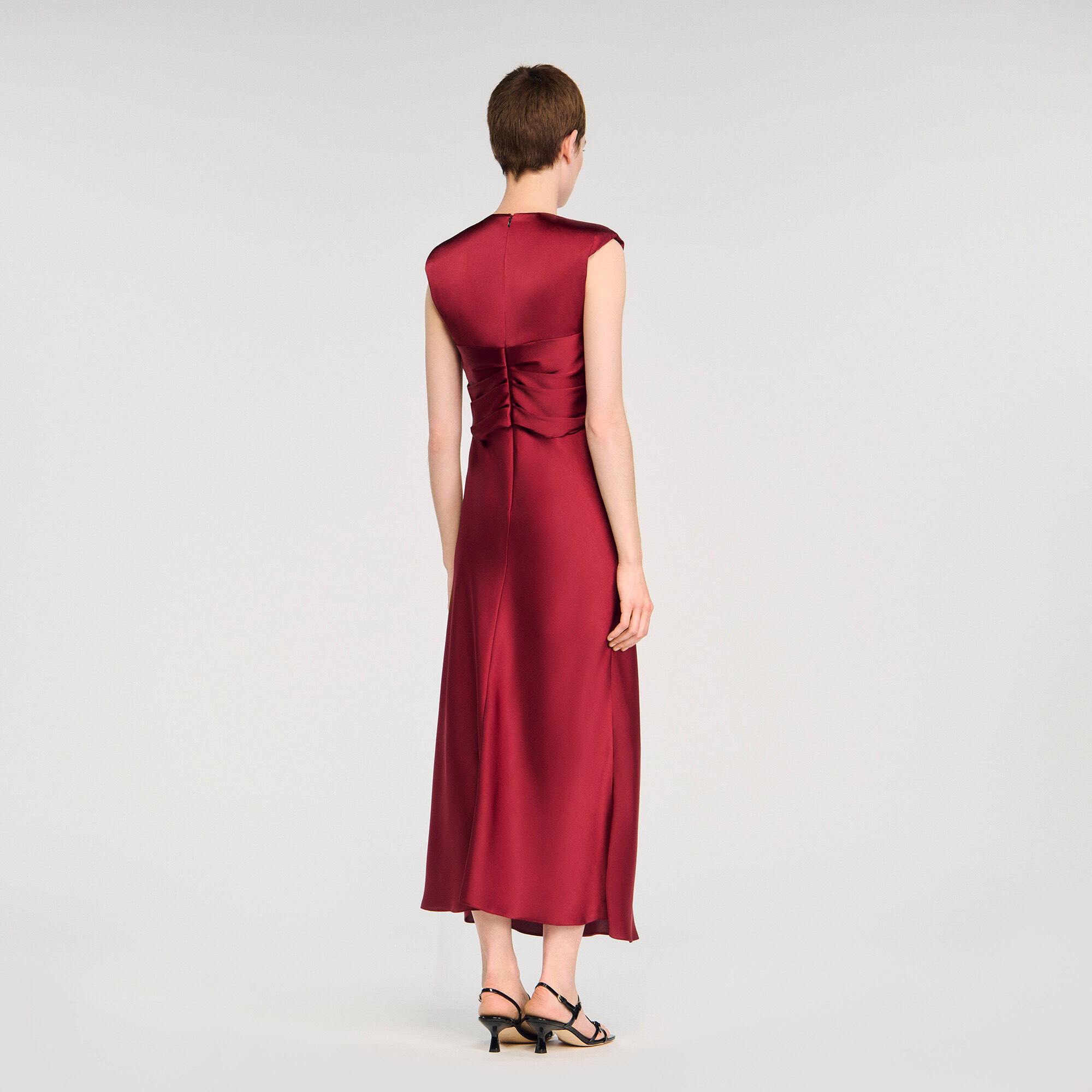 Robe longue à col V