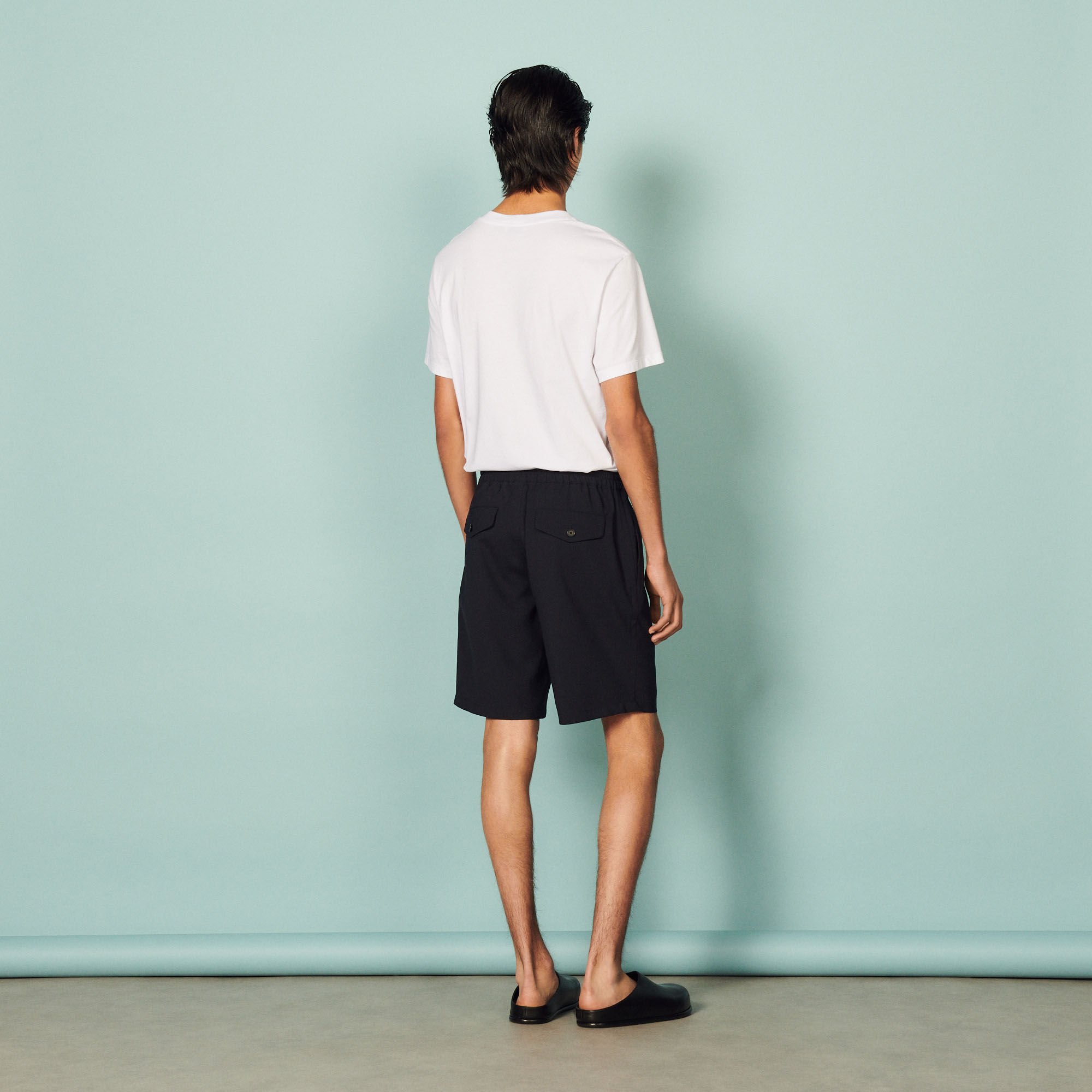Short à taille élastiquée