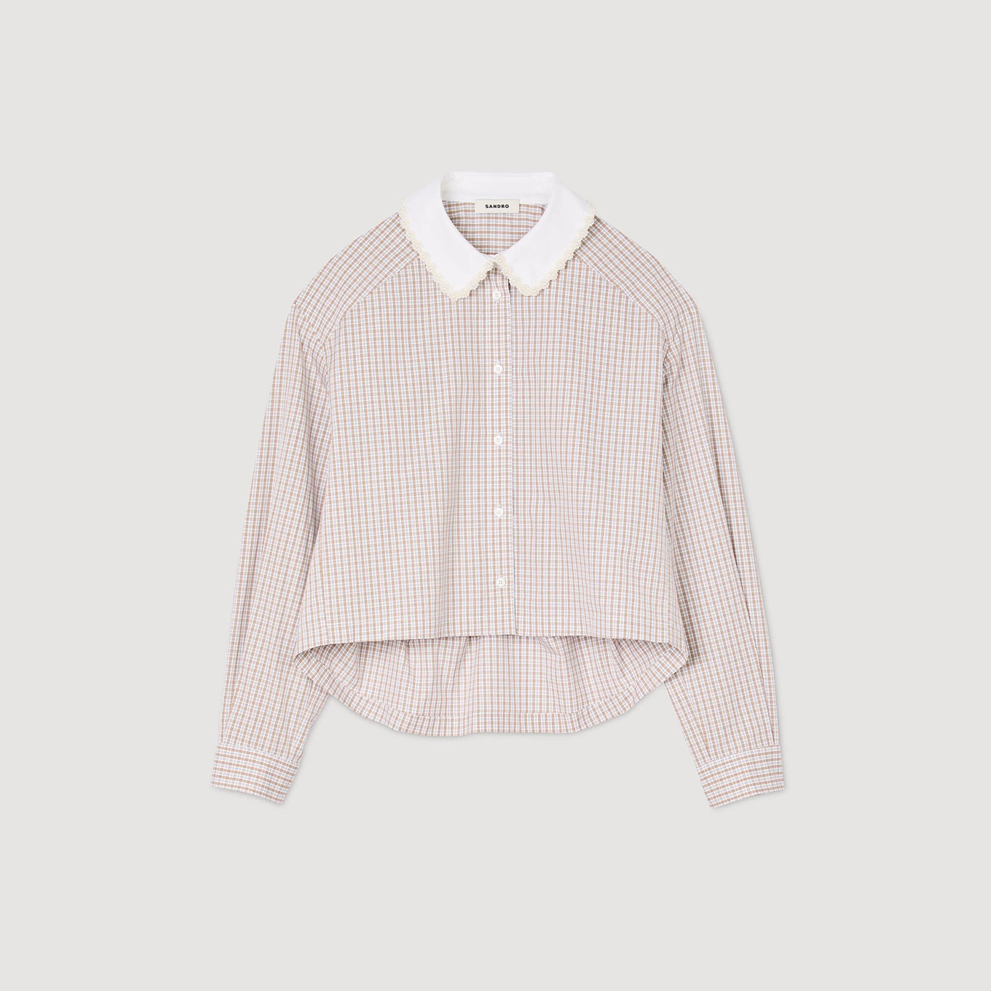 Chemise à carreaux et col perlé