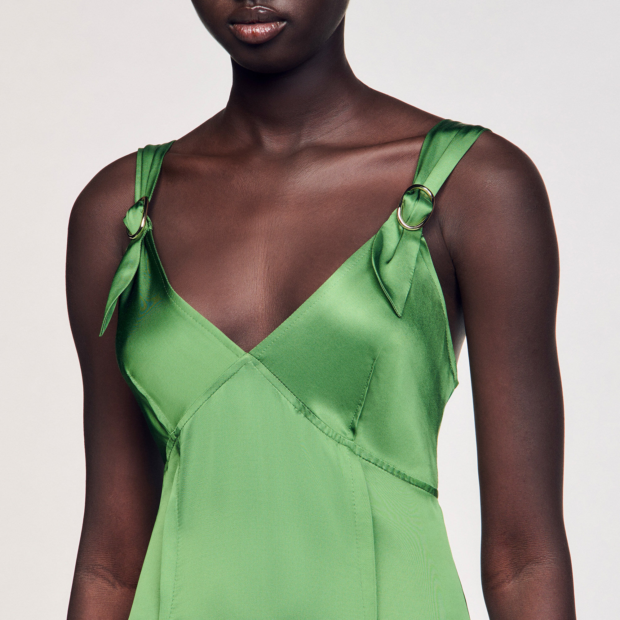 Robe fluide satinée