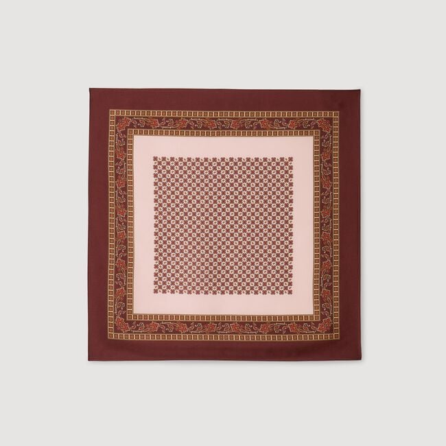 Foulard à imprimé placé