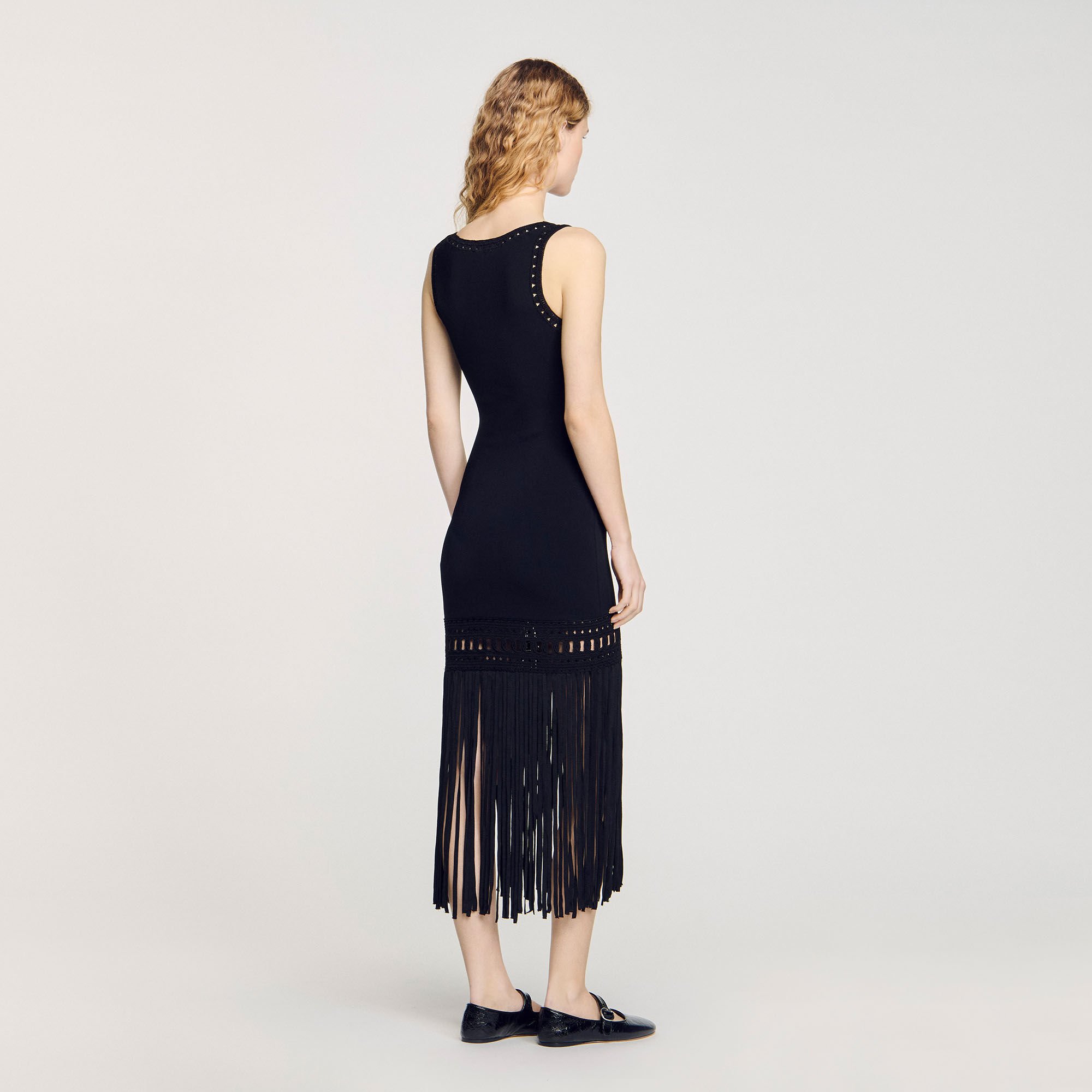 Robe en maille frangée
