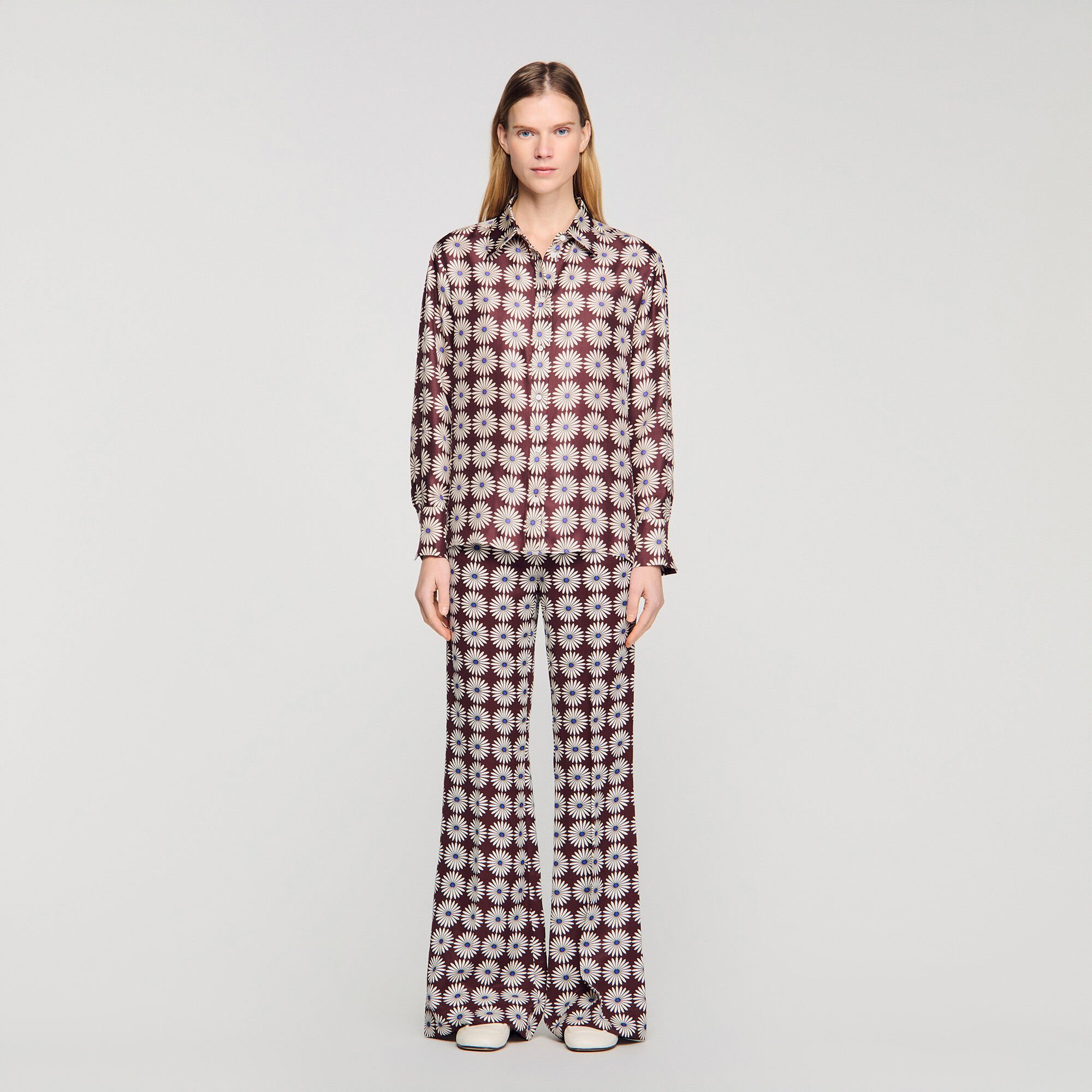 Chemise en soie &agrave; imprim&eacute; fleur