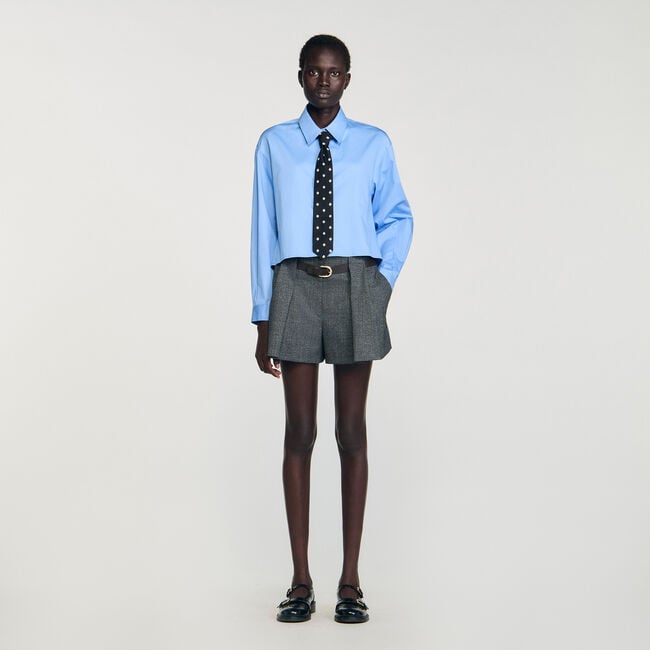 Chemise courte à cravate amovible