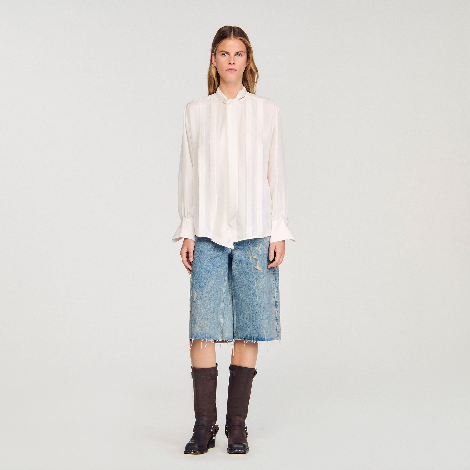 Chemise en soie à lavallière