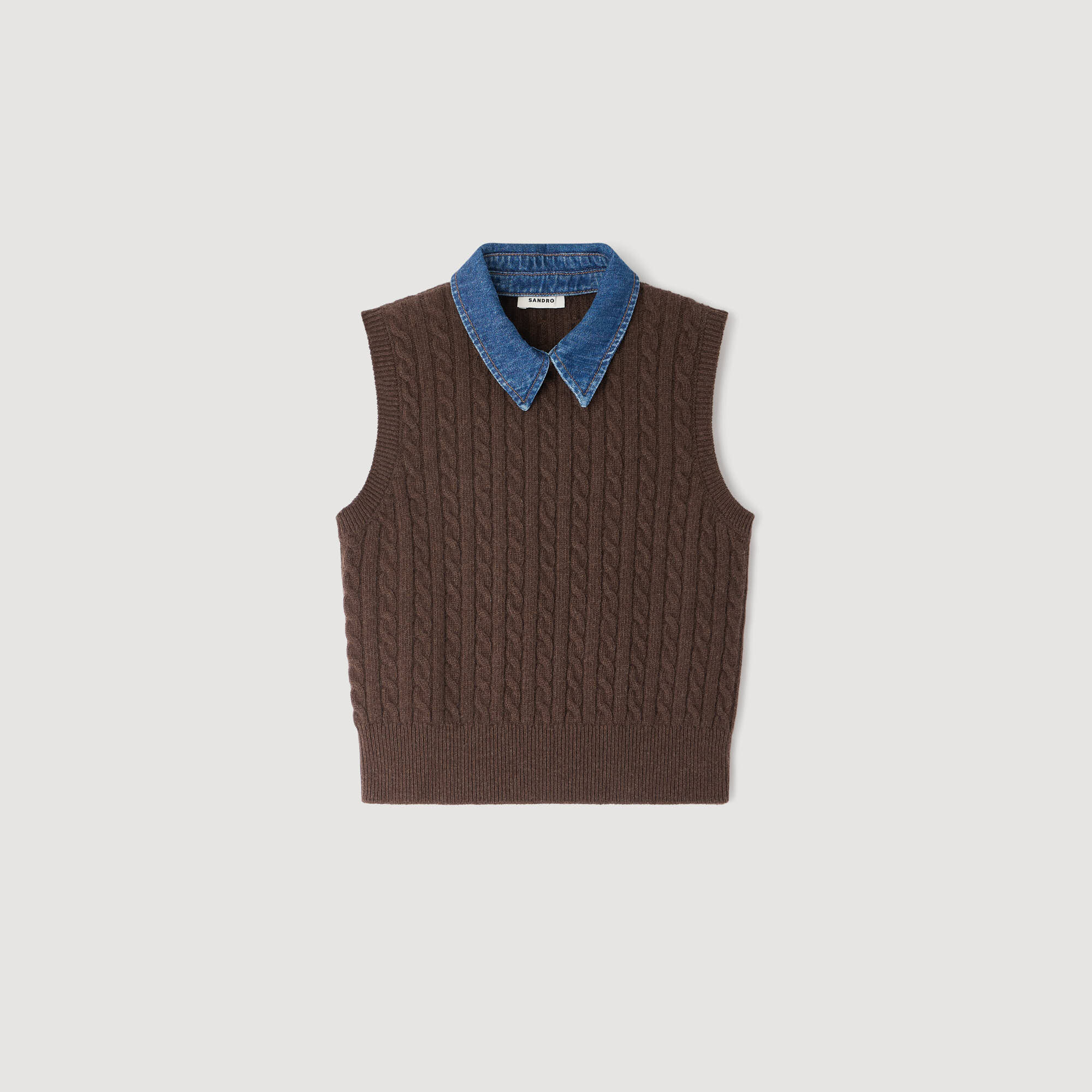 Pull en maille et denim