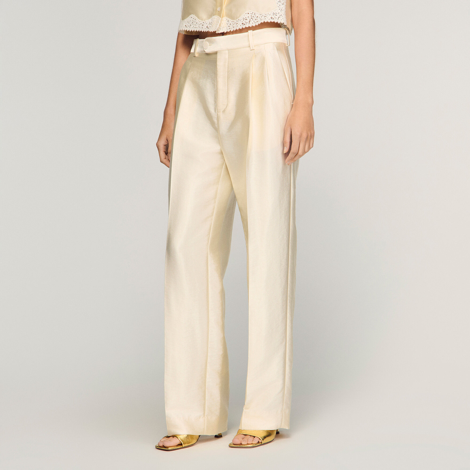 Pantalon satin&eacute; 