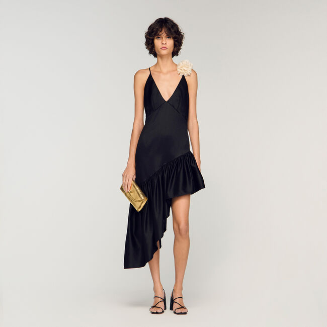 Robe courte &agrave; volant