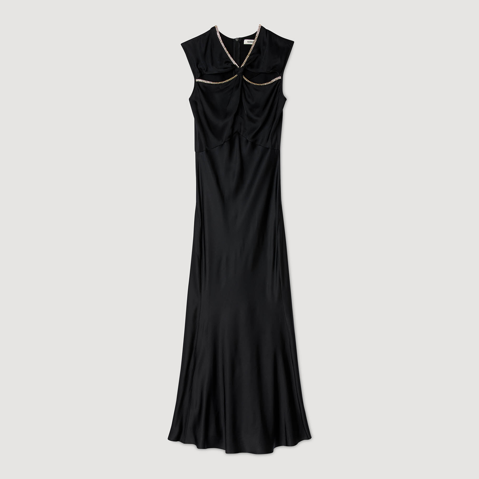 Robe longue satinée strassée