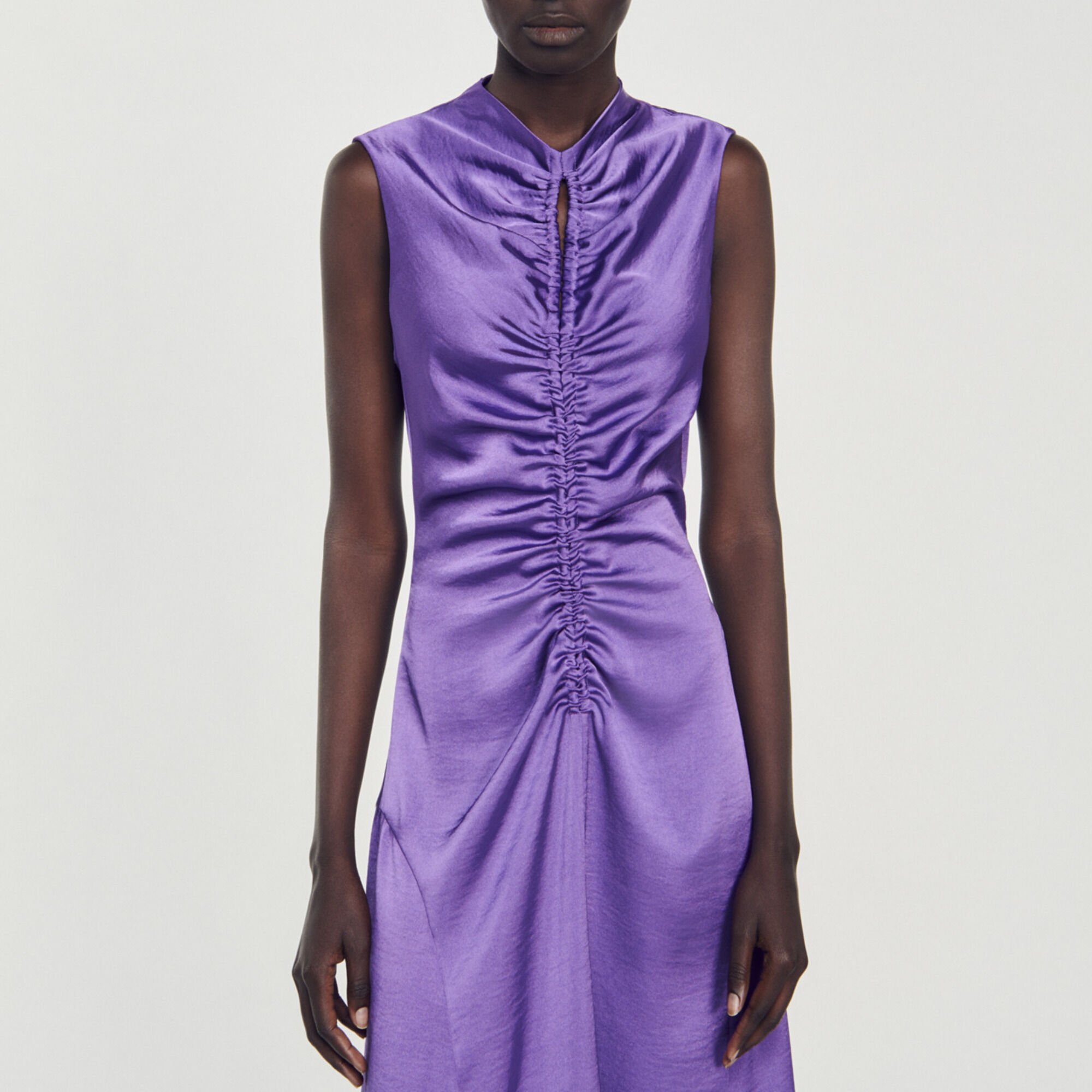 Robe mi-longue satinée