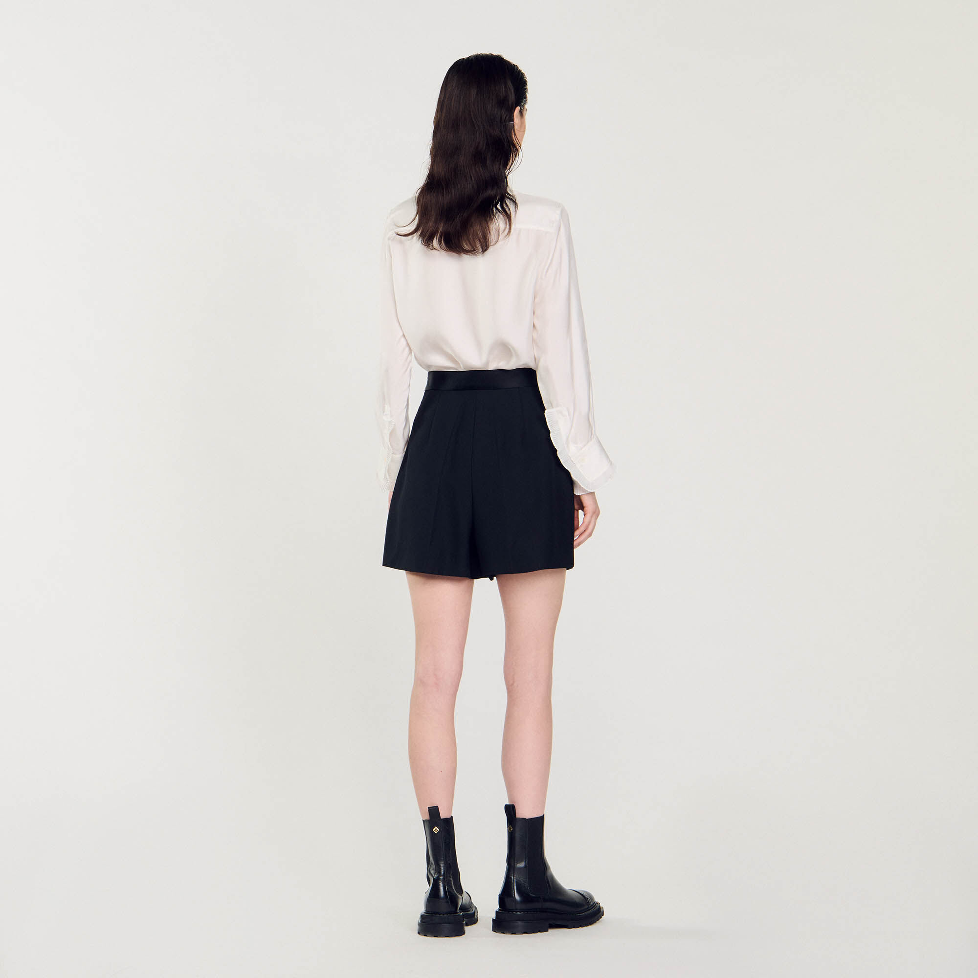 Short taille haute avec boutons