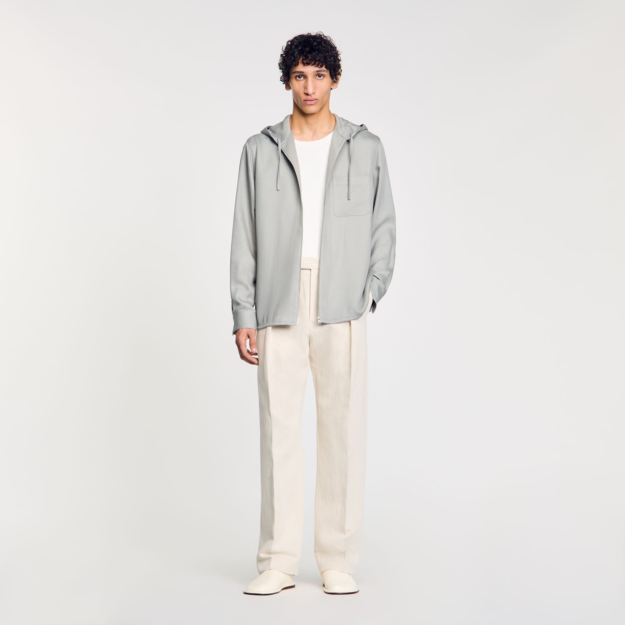 Chemise à capuche