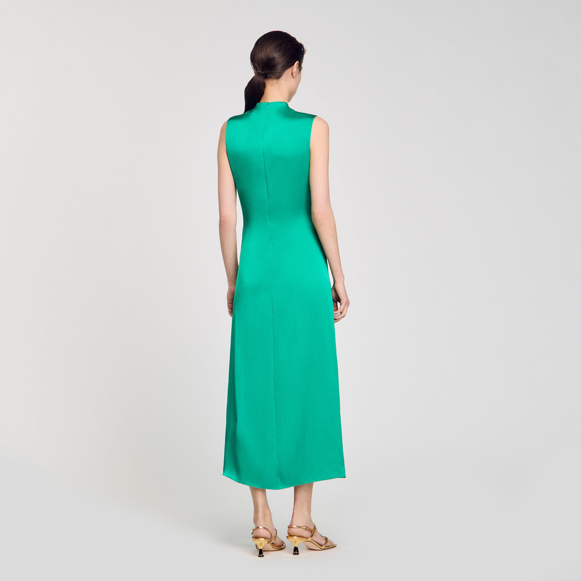 Robe longue en satin 