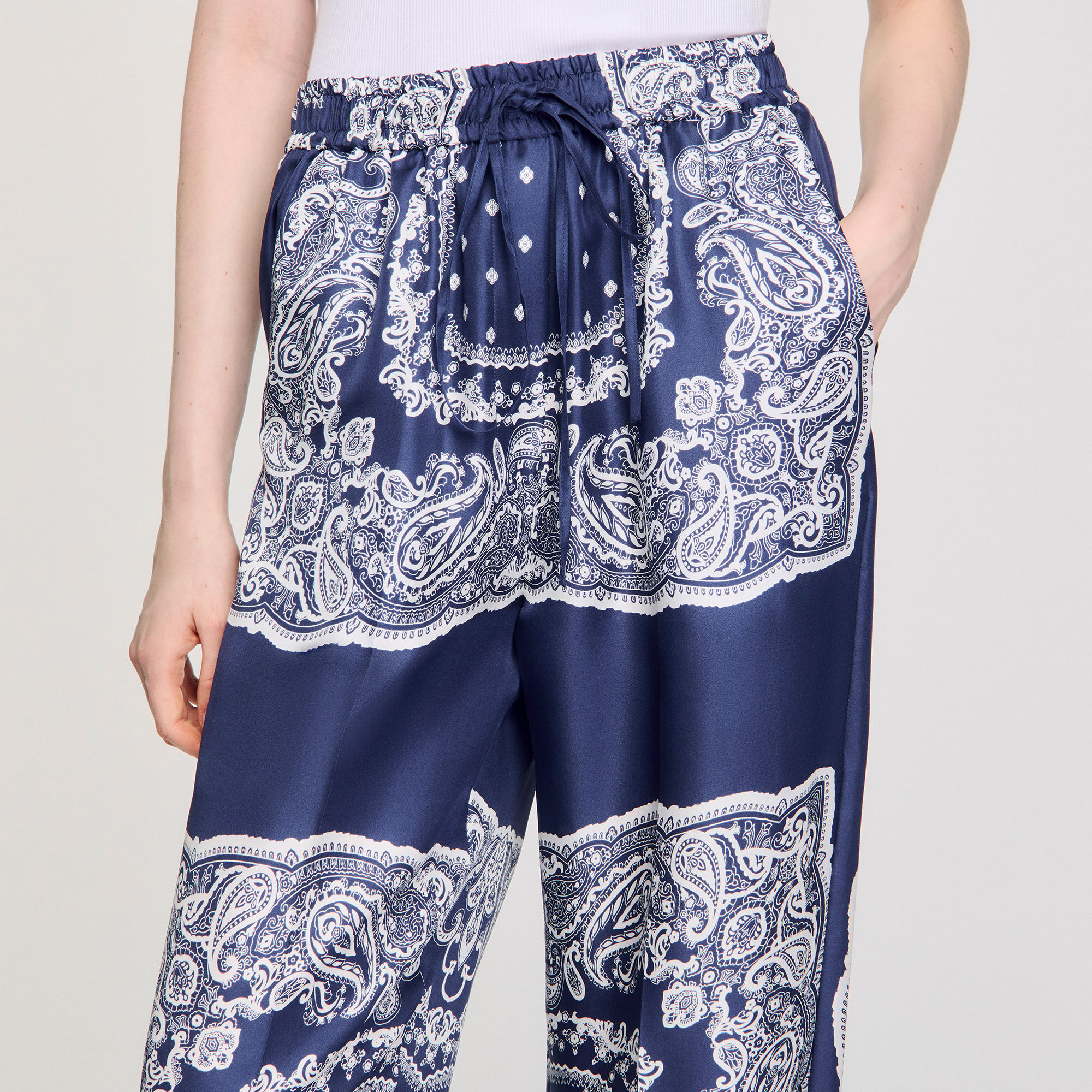 Pantalon fluide à imprimé bandana