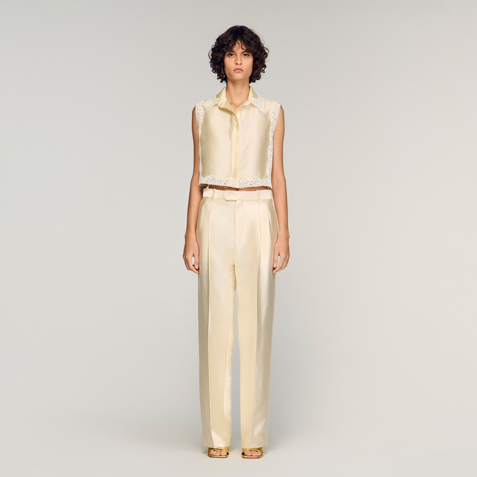 Pantalon satin&eacute; 