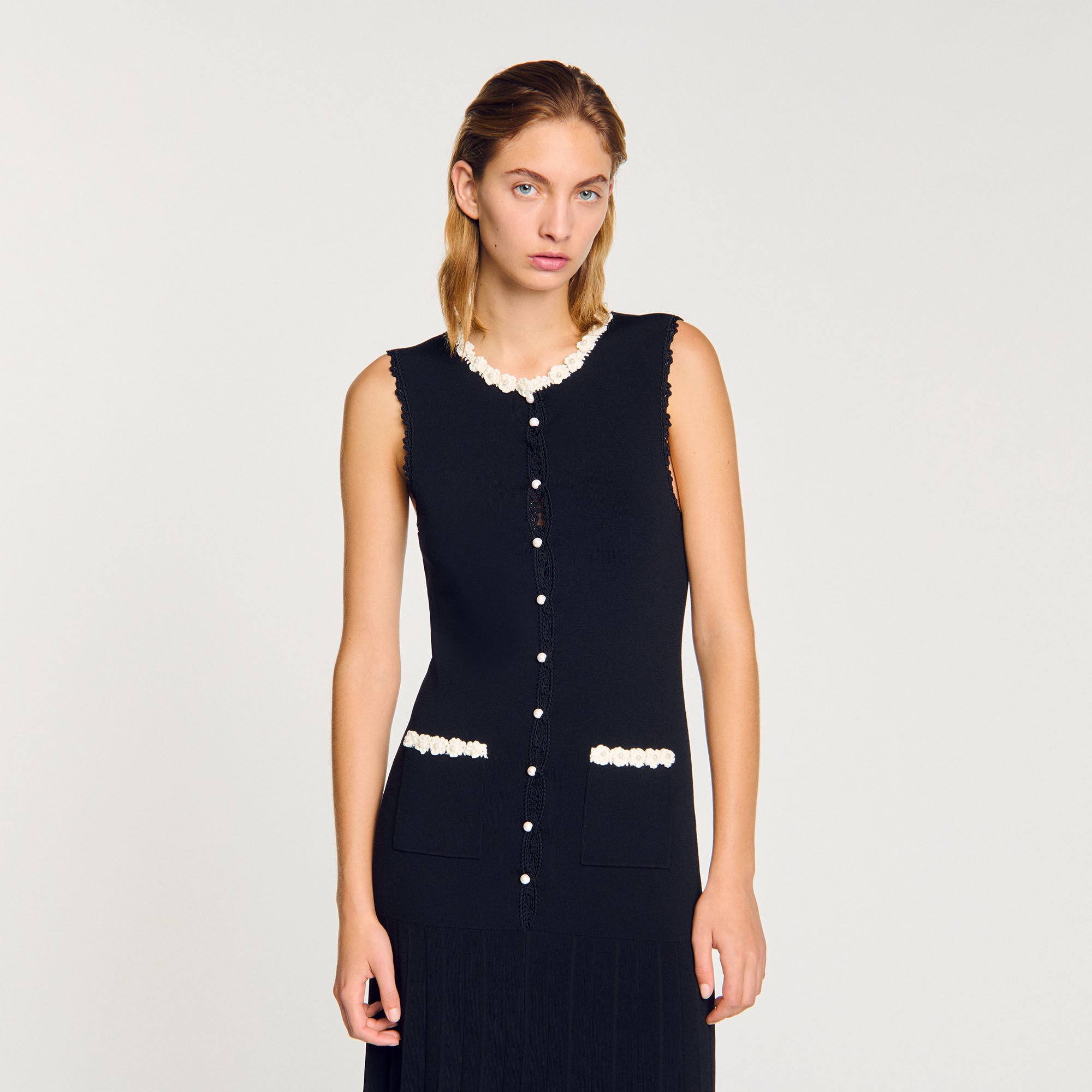 Robe longue à détails crochetés
