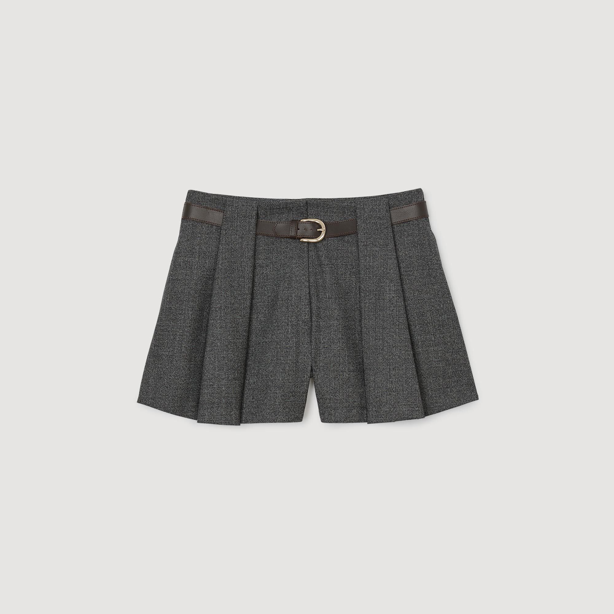 Short plissé à ceinture