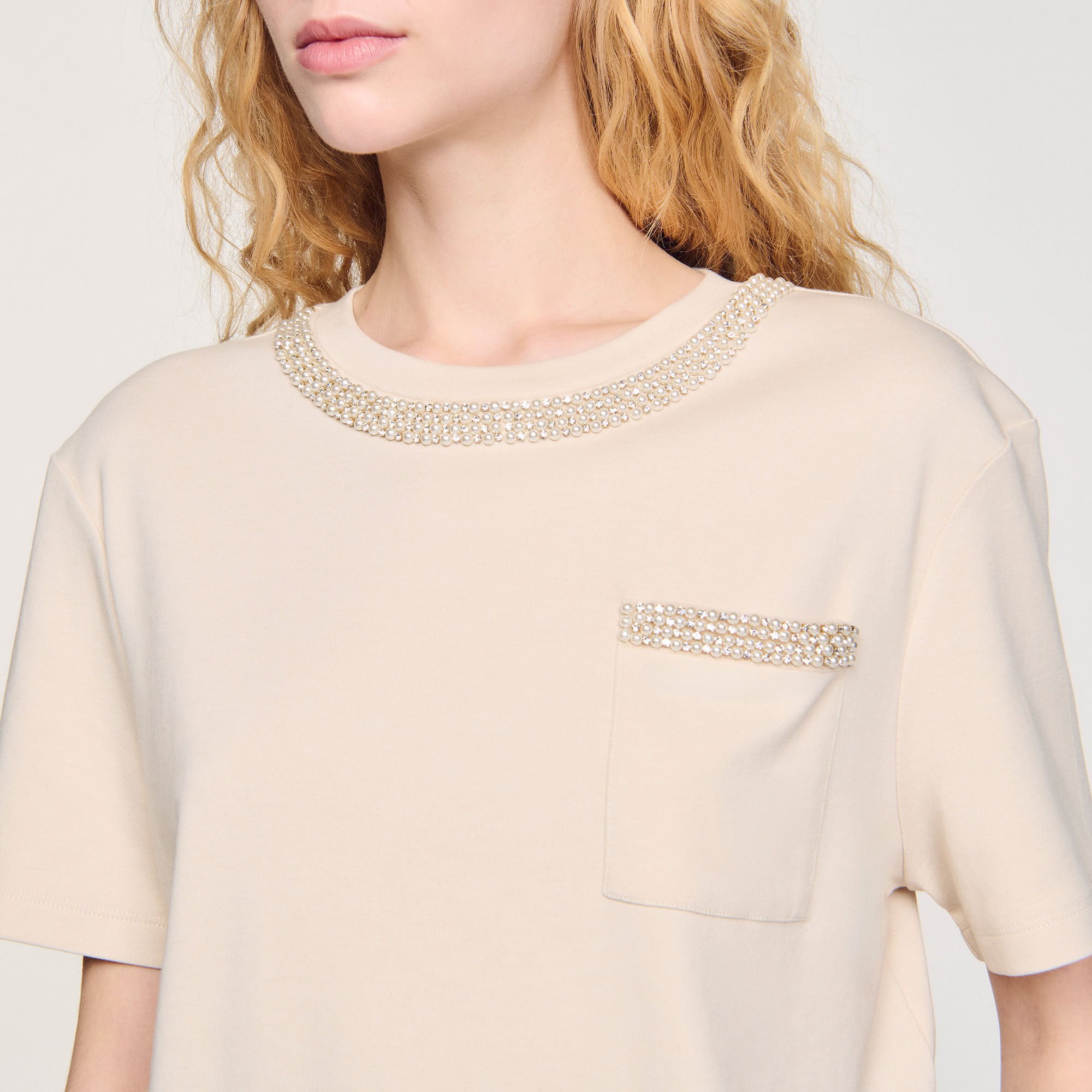 T-shirt à détails strassés