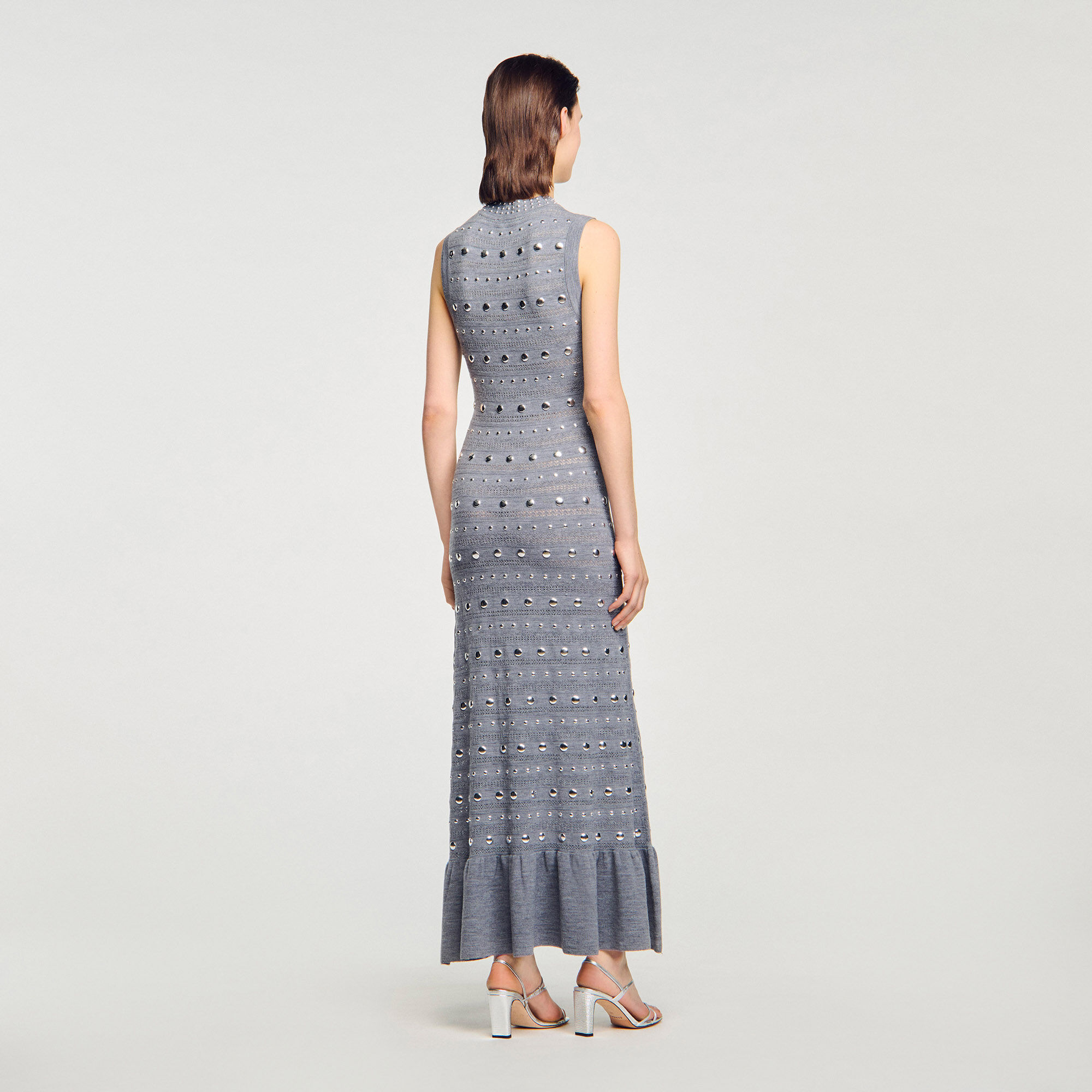Robe longue en maille à studs