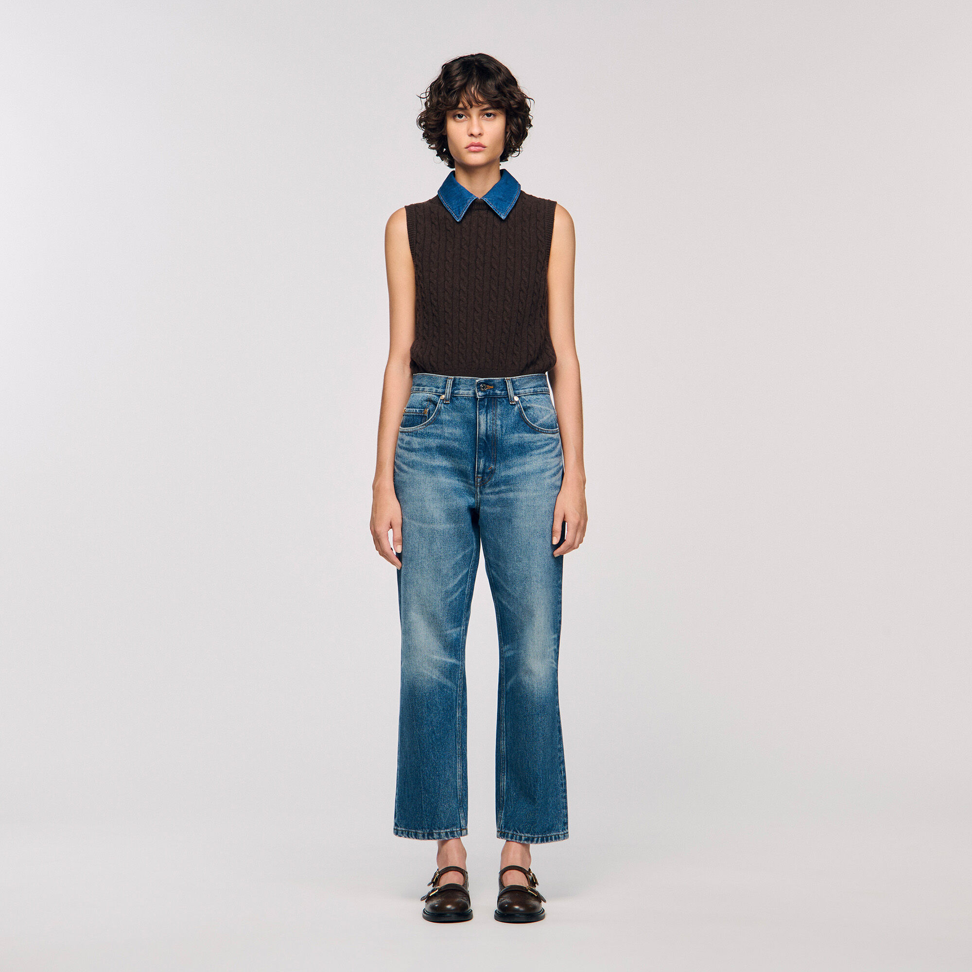 Pull en maille et denim