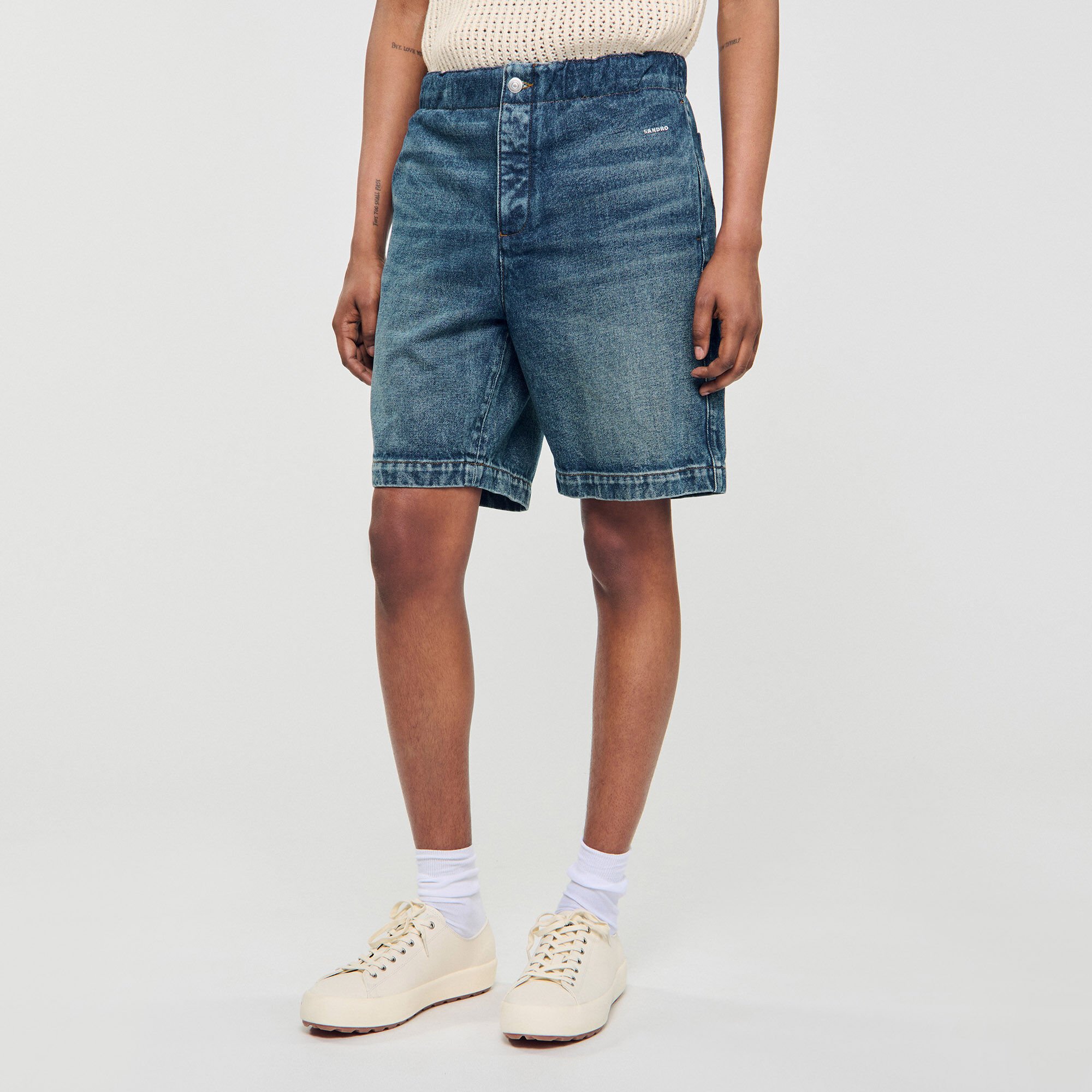 Short en denim élastiqué