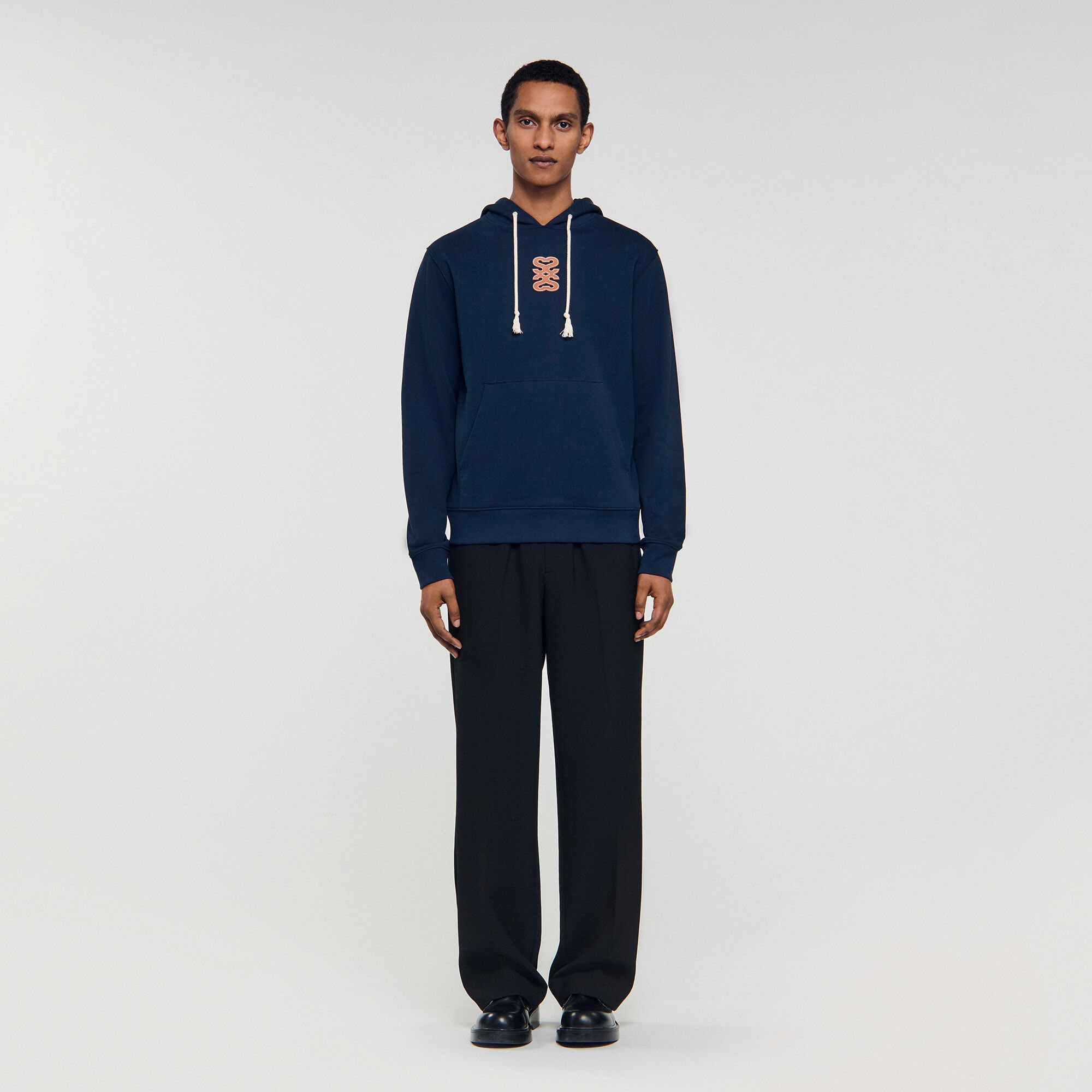 Sweatshirt à patch en cuir