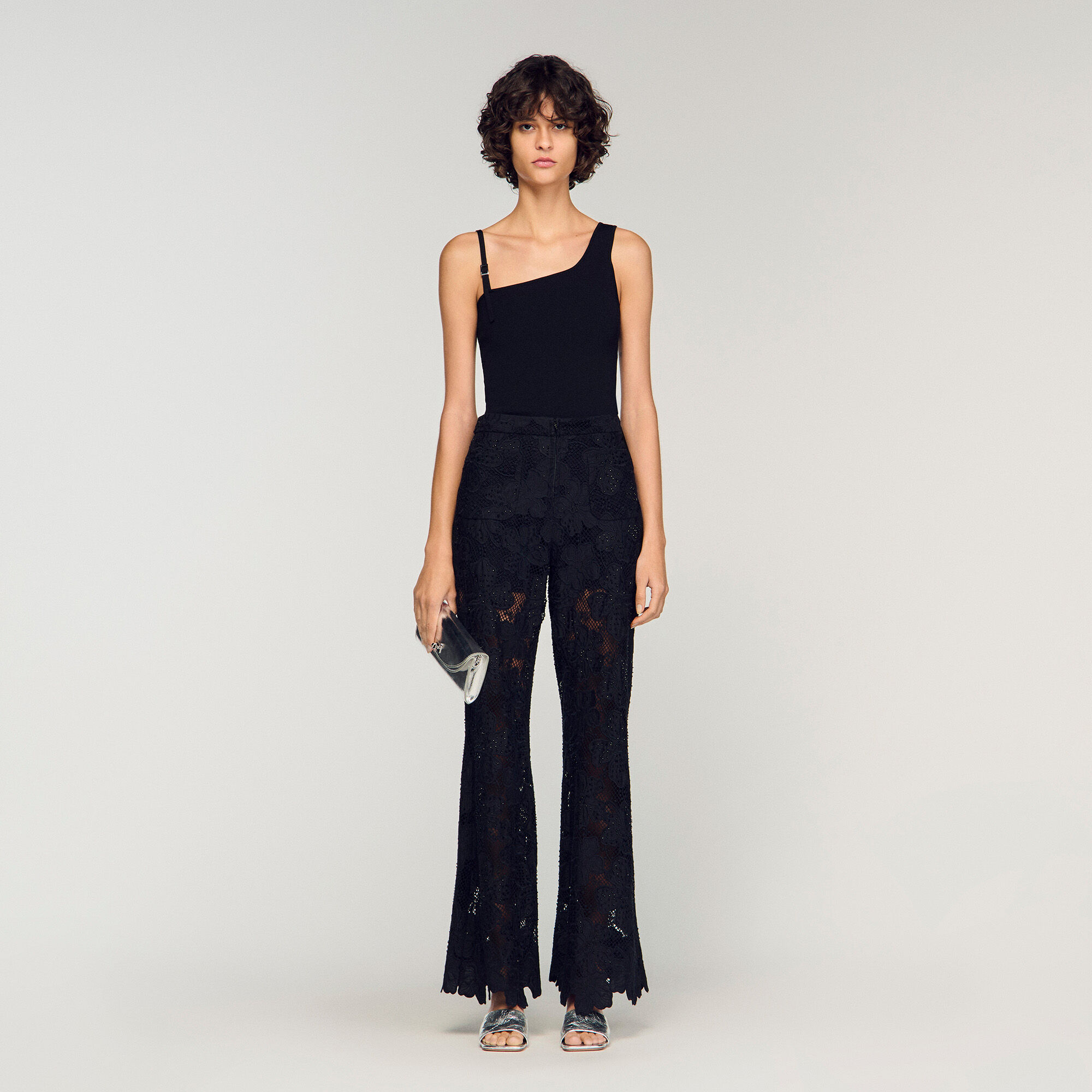 Pull asym&eacute;trique en maille