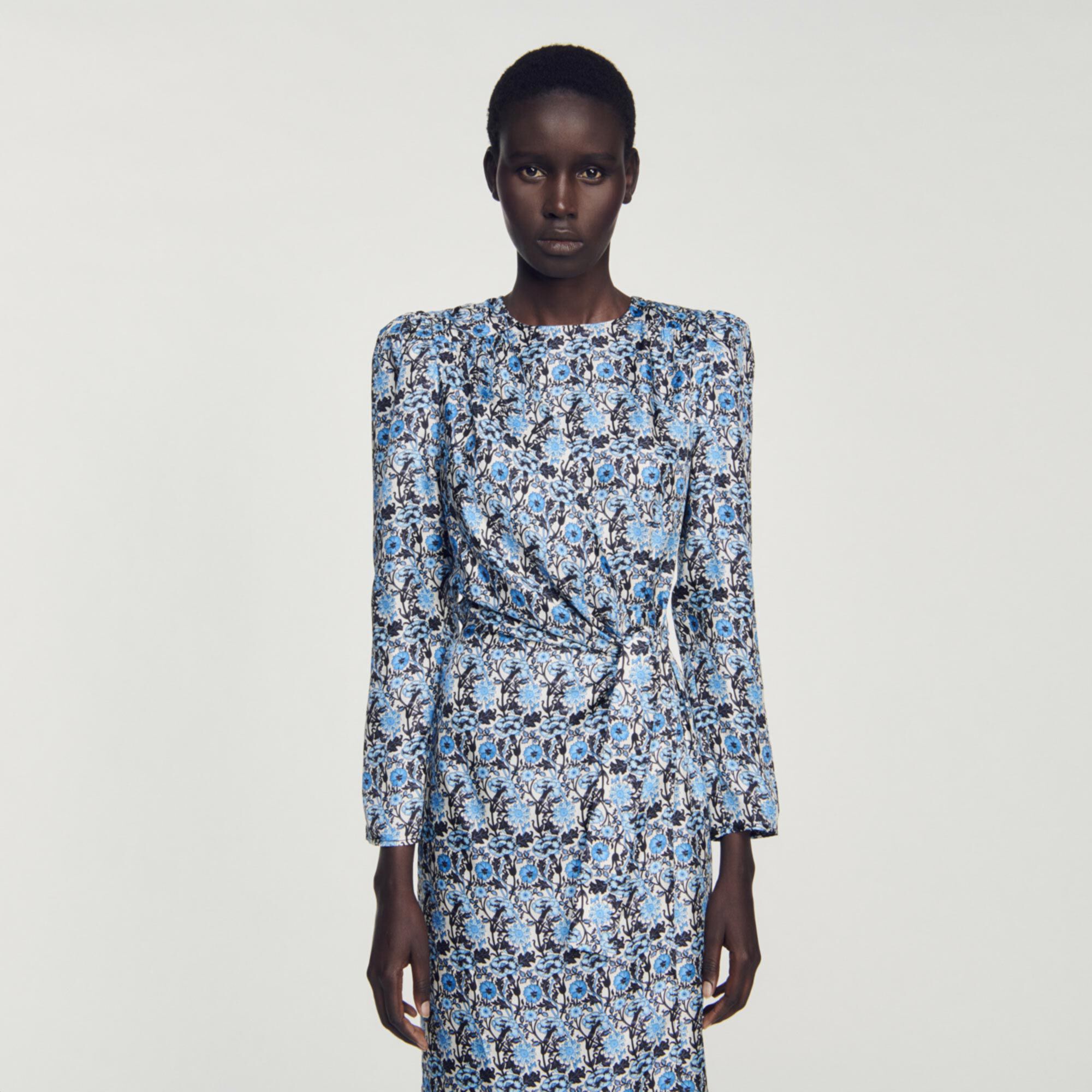 Robe en outlet soie sandro