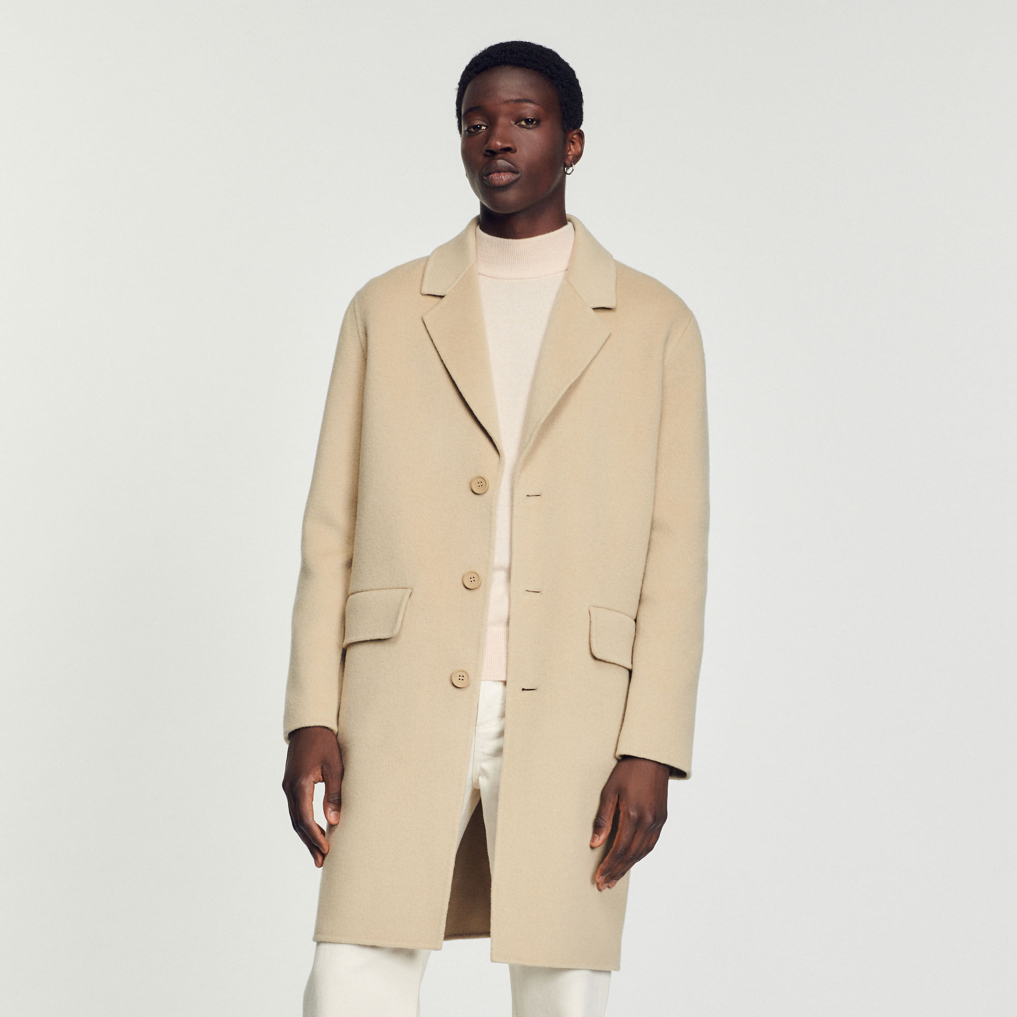 Manteau droit sale