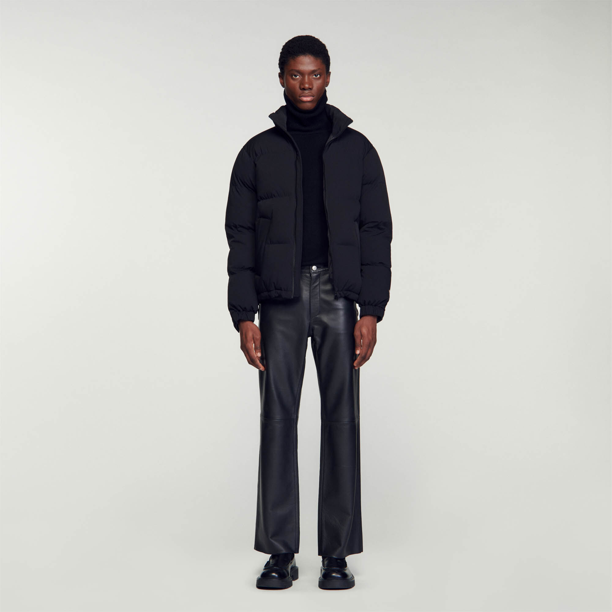 Doudoune oversize SHPMA00313 Noir Manteaux Blousons Sandro Paris