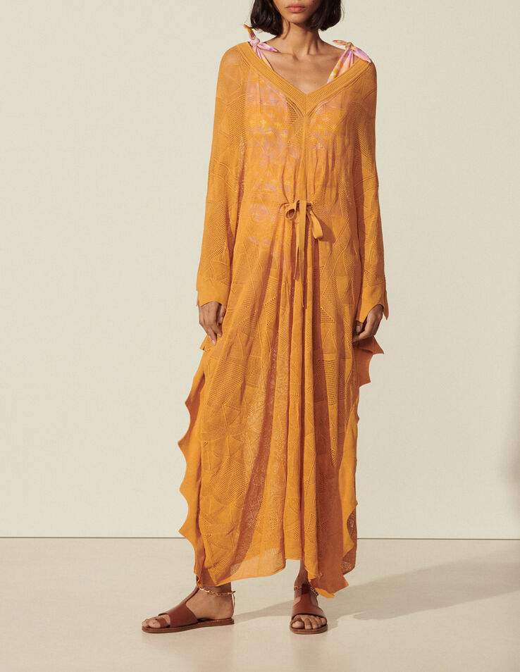 Sandro Robe longue esprit poncho en maille. 1 Sandro Robe longue esprit poncho en maille. 1