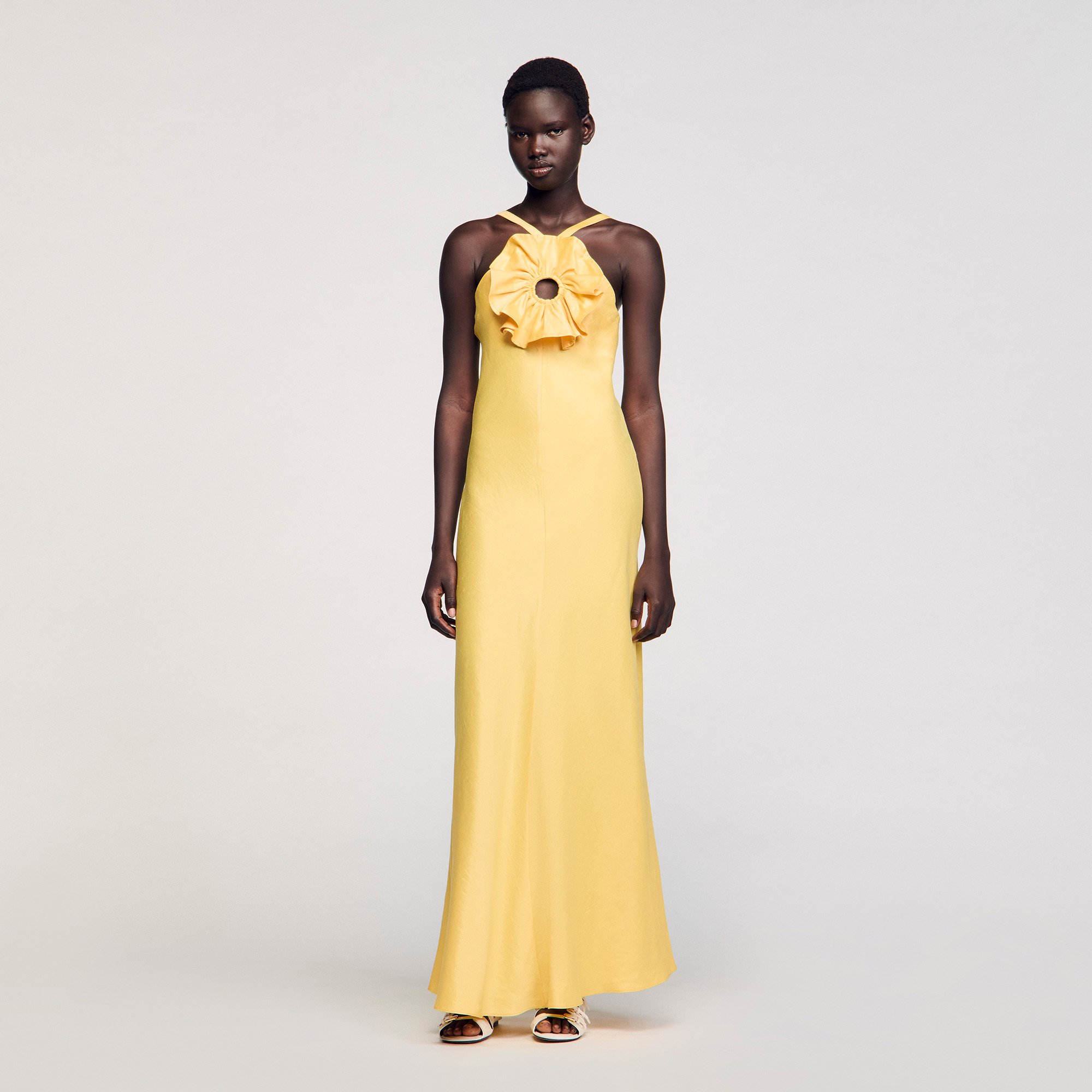 Robe longue à détail volant - Sandro Paris - Modalova
